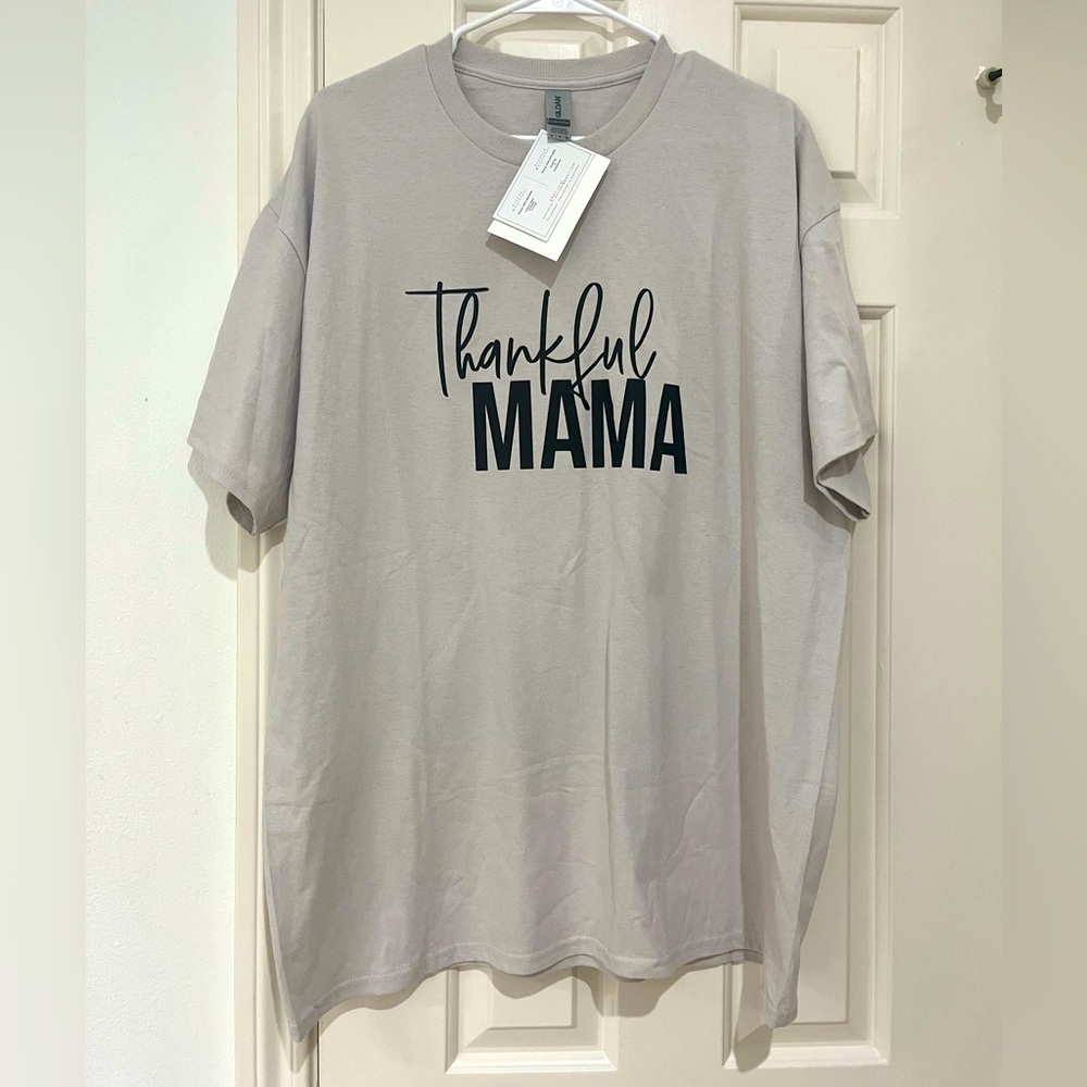 Gildan NWT Thankful Mama Short Sleeve Tee size XL